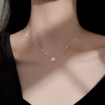 Collar de Trébol de Cuatro Hojas para Mujer – Amuleto de la Suerte